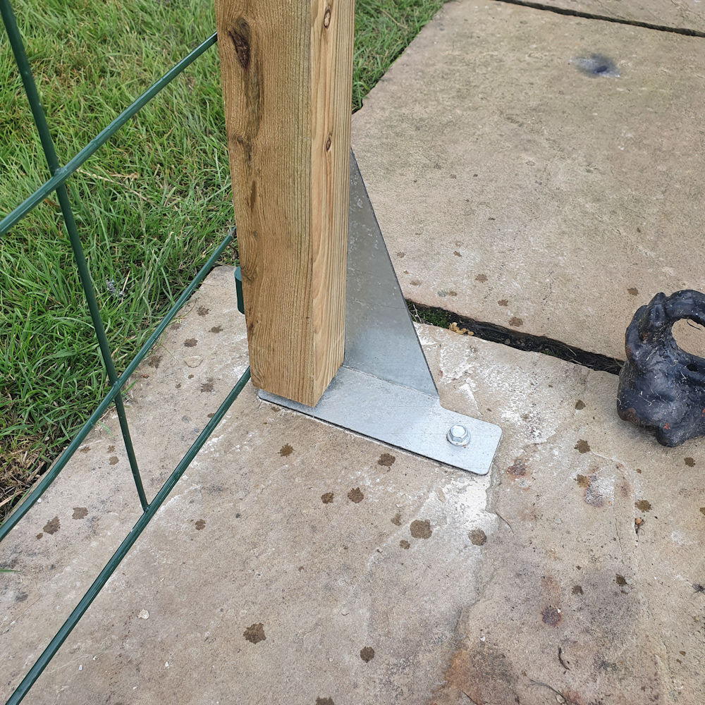 Permanent Dog Fence Solid Ground Fixing Bracket